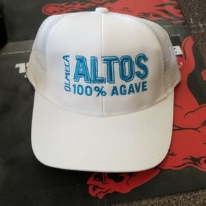 Altos hat